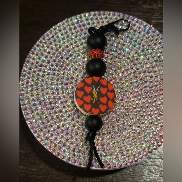 Black and Red Heart Keychain - Picture 2 of 2